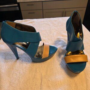 Carlos by Carlos Santana Women's Steletto Sandles 7M Blue With Tan 4" Heel Sexy.